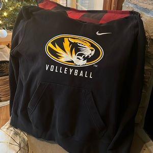 Nike Medium Women’s Black Missouri Volleyball hoodie